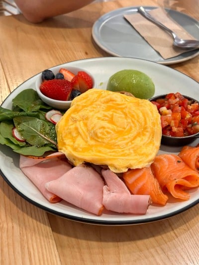 เมนูของร้าน Toby’s Noble Phloen Chit