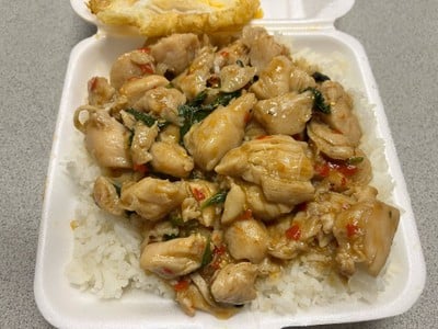 ข้าวกะเพราไก่