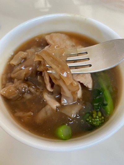 ราดหน้าหมู