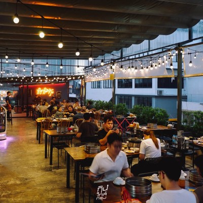 หมูหมึกกุ้ง หมูกระทะ Rooftop