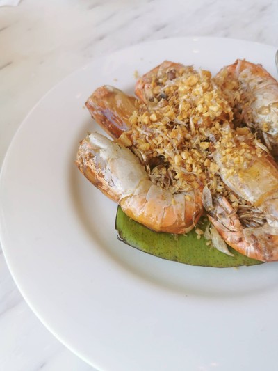 กุ้งกระเทียม