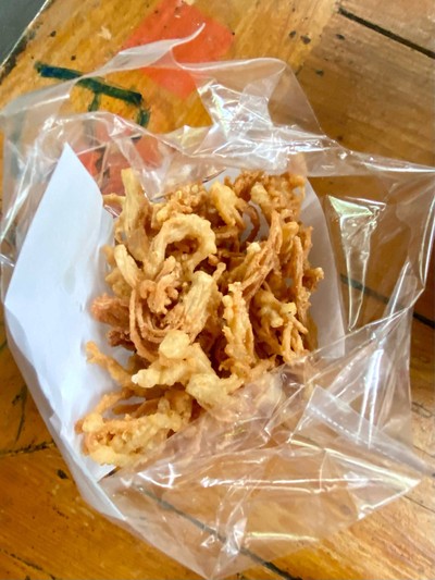 เห็ดเข็มทองทอด
