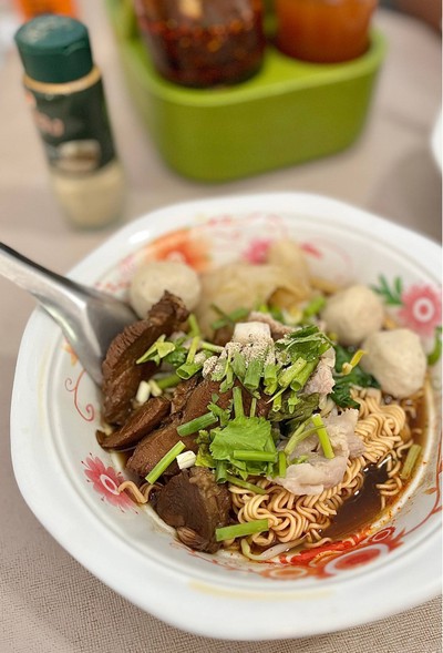 🍜 ก๋วยเตี๋ยวหมูตุ๋นพิเศษ. (ราคา 70 บาท.)
