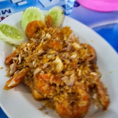 กุ้งกระเทียม