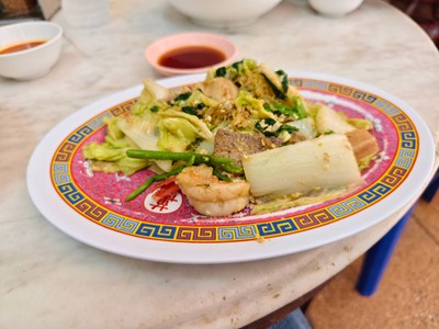 สุกี้แห้งหมู