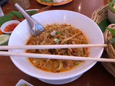 ข้าวซอยไก่