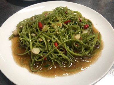 ผัดผักบุ้งฝอย