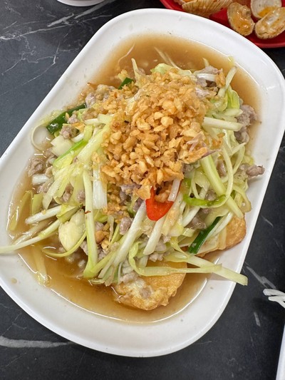 กุยช่ายขาวผัดเต้าหู้หมูสับ