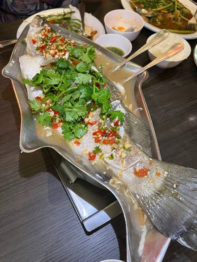 ปลากะพงนึ่งมะนาว