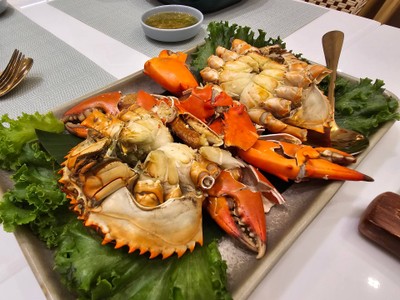 อาหาร หรือ เครื่องดื่ม