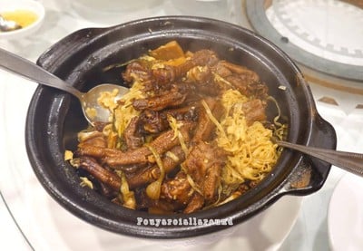 ขาห่านอบบะหมี่ (5 ชิ้น)