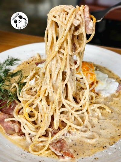สปาเก็ตตี้คาโบนาร่าไข่ลาวา