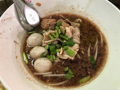 เกาเหลาหมูตุ๋น รวมทุกอย่าง