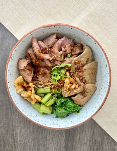 อาหาร หรือ เครื่องดื่ม