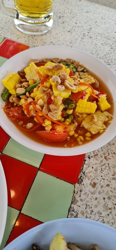 ส้มตำข้าวโพด