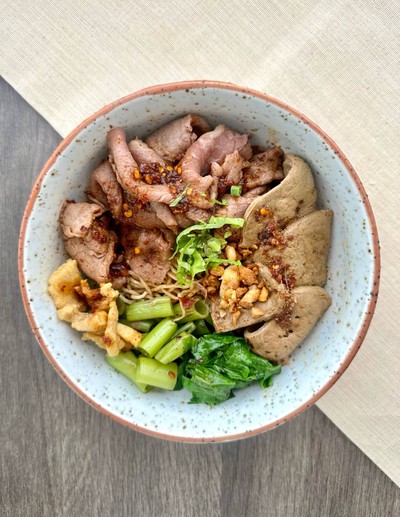 อาหาร หรือ เครื่องดื่ม