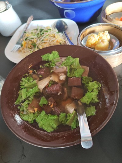 อาหาร หรือ เครื่องดื่ม