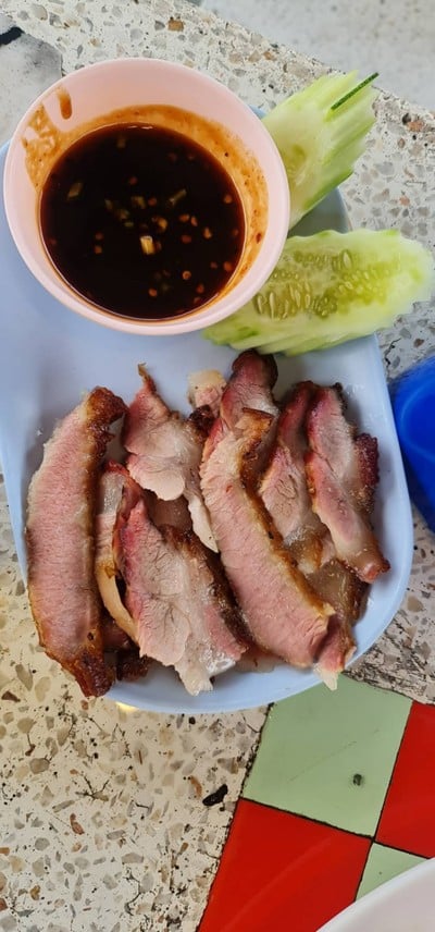 คอหมูย่าง