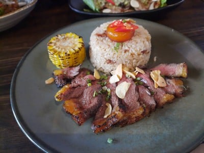 อาหาร หรือ เครื่องดื่ม