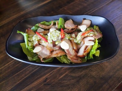 อาหาร หรือ เครื่องดื่ม