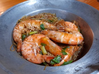 กุ้งอบวุ้นเส้น