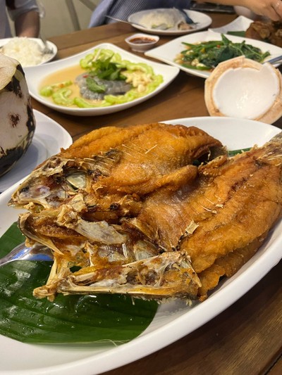ปลากะพงทอดน้ำปลา
