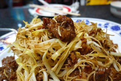 เส้นหมี่ผัดคึ่นช่าย