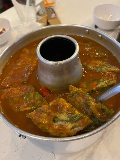 แกงส้มชะอมกุ้ง