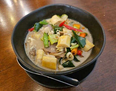 ปลาร้าต้มกะทิเนื้อเปื้อย