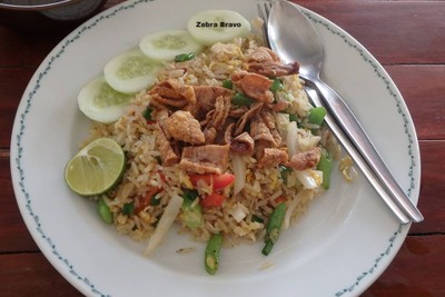 ข้าวผัดปลาหมึกแห้ง