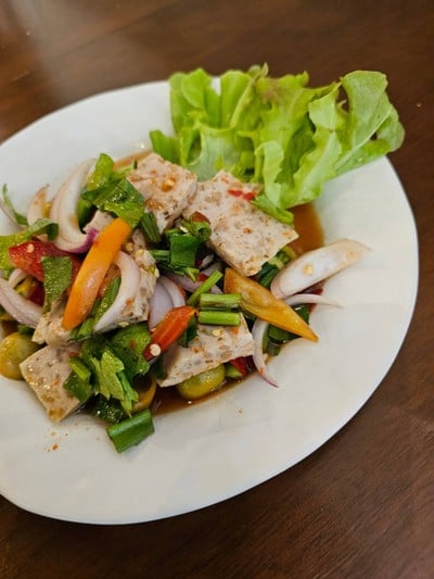 ยำหมูยอ ปลาร้า