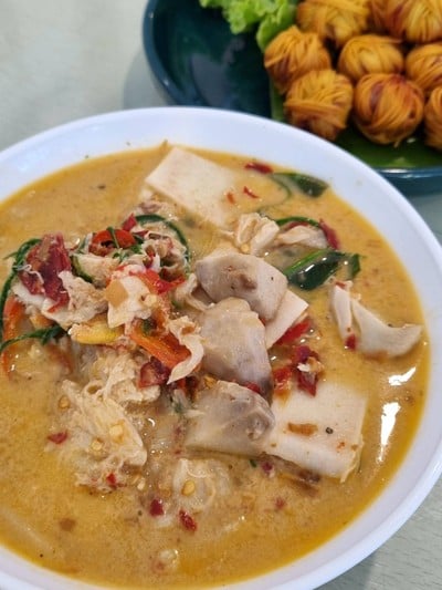 แกงคั่วเนื้อปู