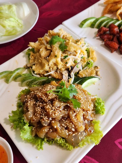 อาหาร หรือ เครื่องดื่ม