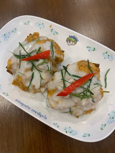 ห่อหมกปลากรายใบโหระพา 2 กระทง