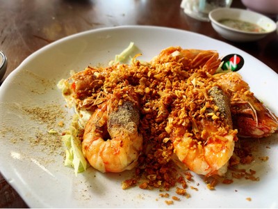 กุ้งกระเทียม
