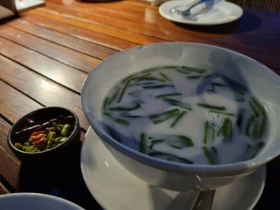 ต้มข่าไก่