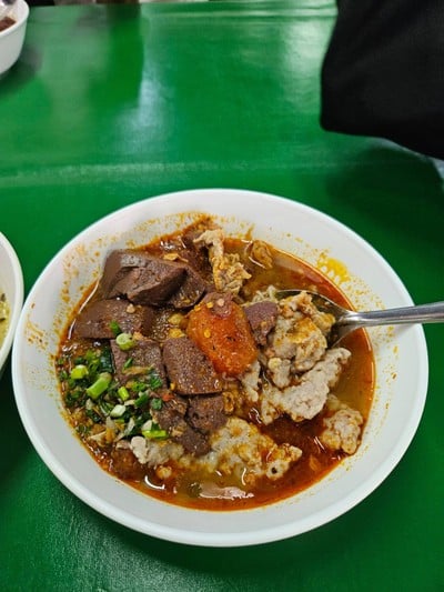 ขนมจีนน้ำเงี้ยว