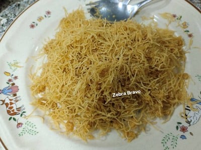 หมี่กรอบ กล่องเล็ก 1 กล่อง