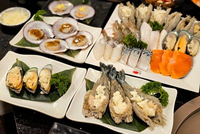 อาหาร หรือ เครื่องดื่ม