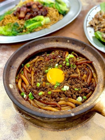 "瓦煲珍珠粉" - Signature Claypot Pearl Noodle (28.0MYR) 