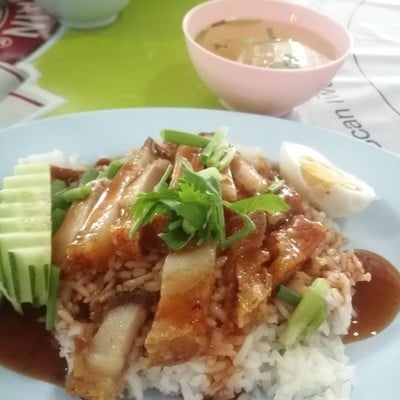 อาหาร หรือ เครื่องดื่ม