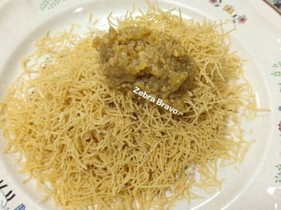 หมี่กรอบ กล่องเล็ก 1 กล่อง