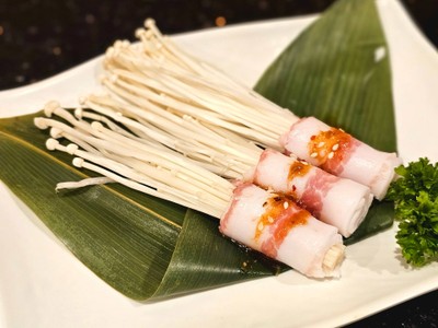 อาหาร หรือ เครื่องดื่ม