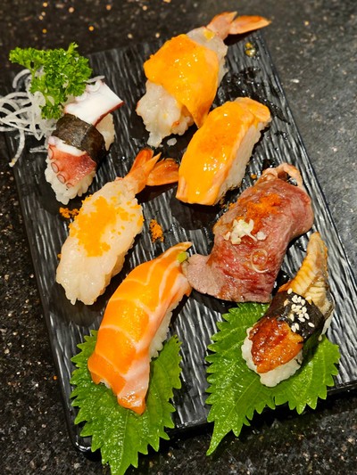 อาหาร หรือ เครื่องดื่ม