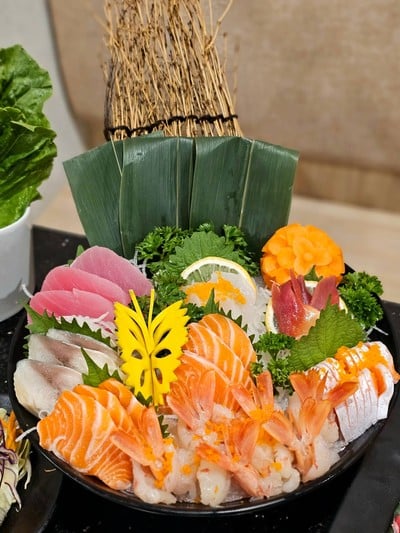 อาหาร หรือ เครื่องดื่ม