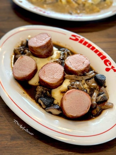 อาหาร หรือ เครื่องดื่ม