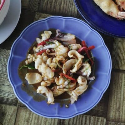 อาหาร หรือ เครื่องดื่ม