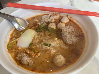 บะหมี่ต้มยำน้ำข้นไข่ออนเซ็น