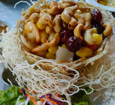 อาหาร หรือ เครื่องดื่ม