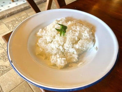 ข้าวผัดดอกเกลือ